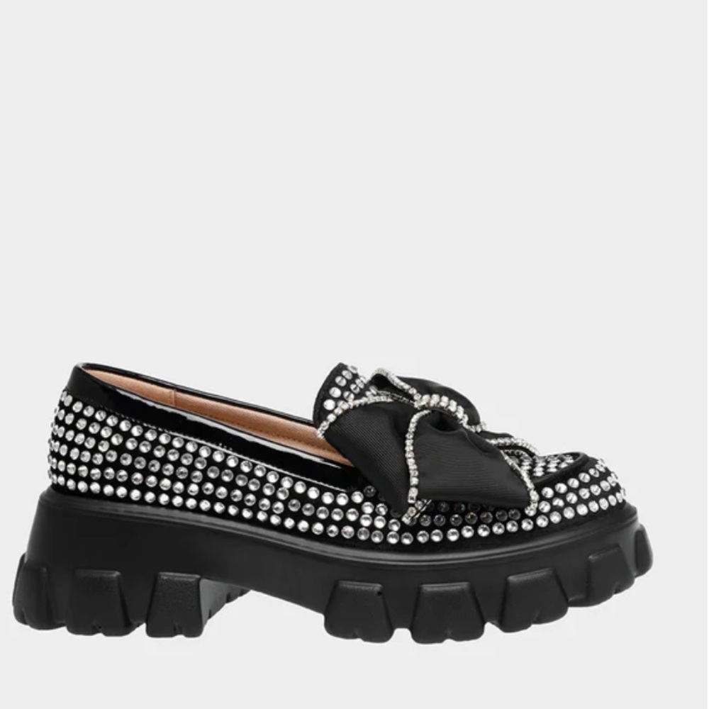 NWOB Betsy Johnson Vincent Silver Loafer - Rhinestone Platform Loafer with Bow.